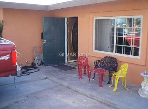 1st image of 1916 Bracken Ave