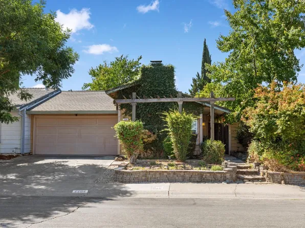 2204 Glenrio Way, Sacramento, CA 95833