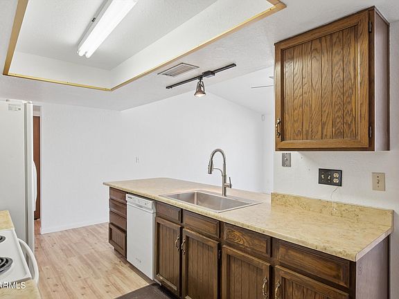 4th image of 2608 N JAY Street