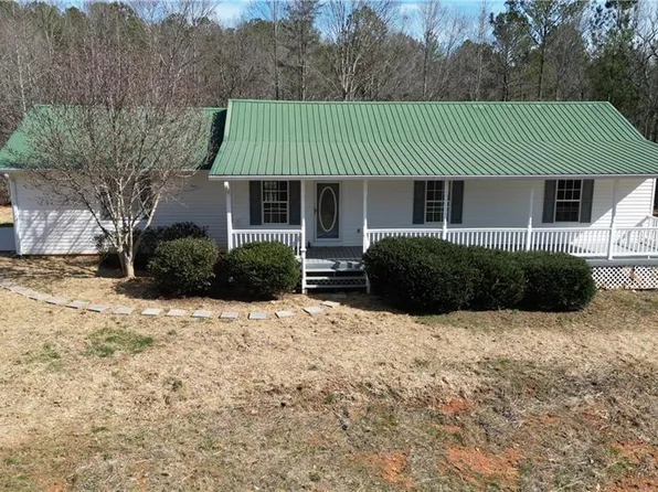 230 J Davis Rd, Tallapoosa, GA 30176