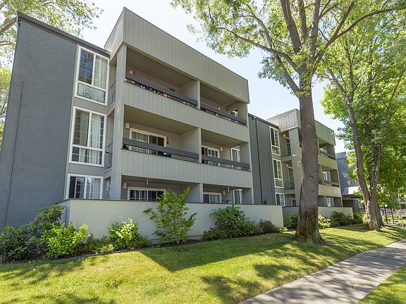 5th image of 1776 Laguna St #214