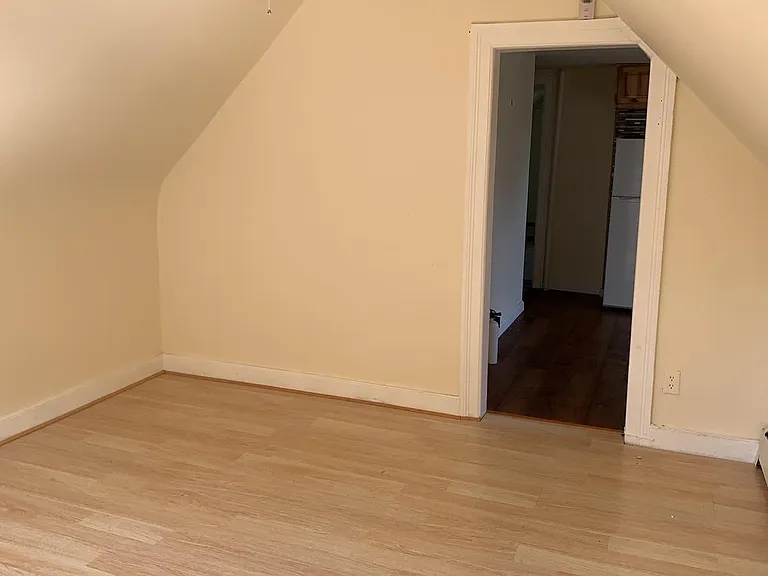 46 Jefferson Pl #3 — Photo 4