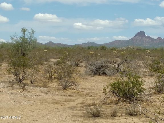 4th image of 34450 W Painted Wagon Trail #108
