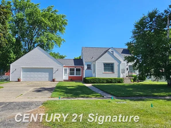 506 Meadowlawn St, Saginaw, MI 48604