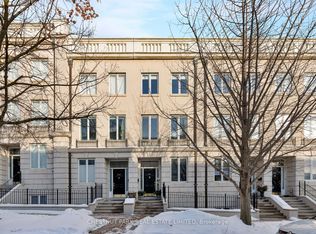 211 Walmer Rd, Toronto, ON M5R 3P7