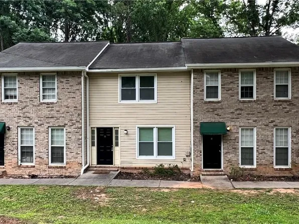 4007 Burns Rd NW, Lilburn, GA 30047