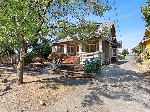 3rd image of 3315 NE 68th Ave