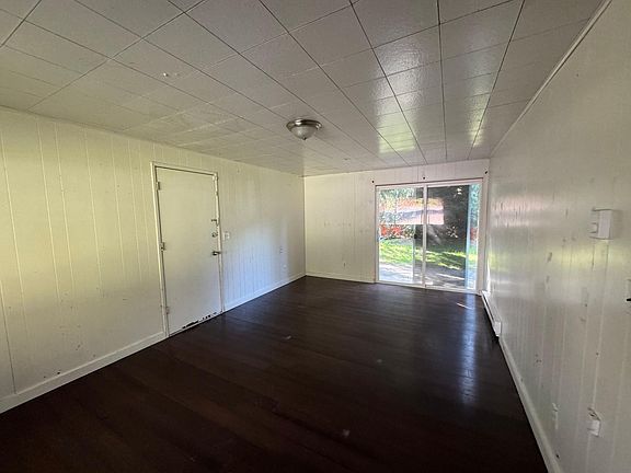 family room / 3rd bedroom