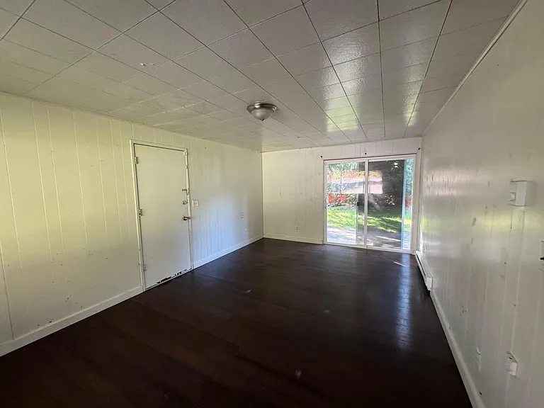 family room / 3rd bedroom