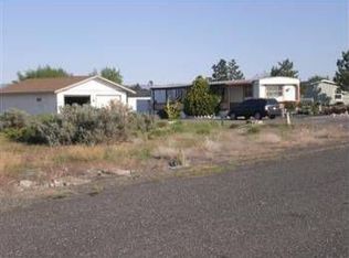 704 Bryce Pl SW, Mattawa, WA 99349
