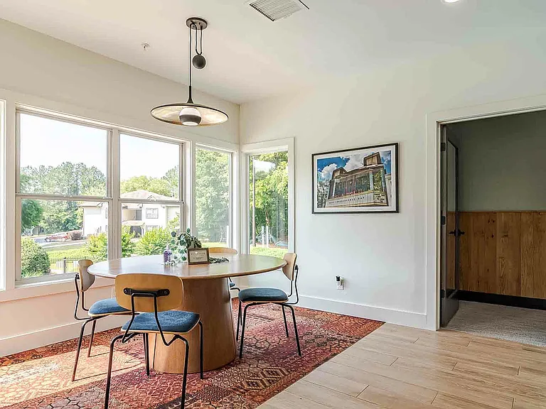 River Club Apartments — Photo 33