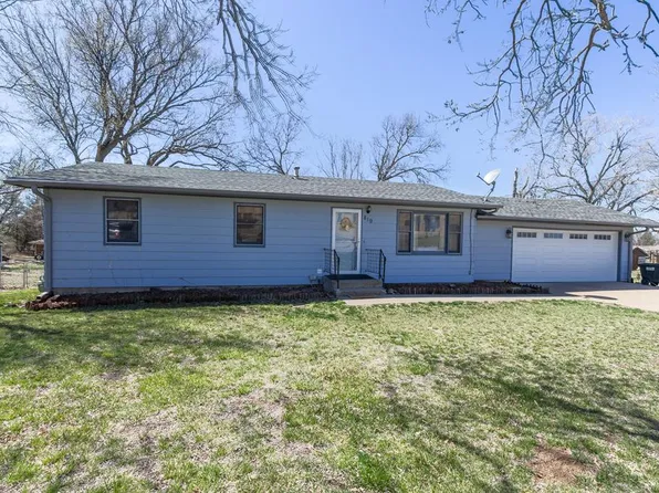 819 Elm St, Minneapolis, KS 67467