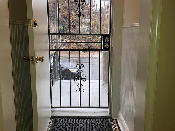 3rd image of 3642 N Smedley St