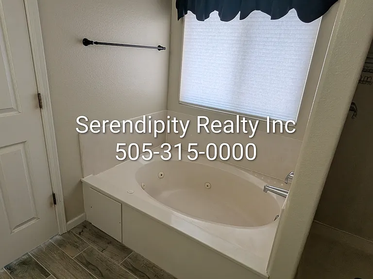 5060 Mira Vista Dr NE — Photo 10