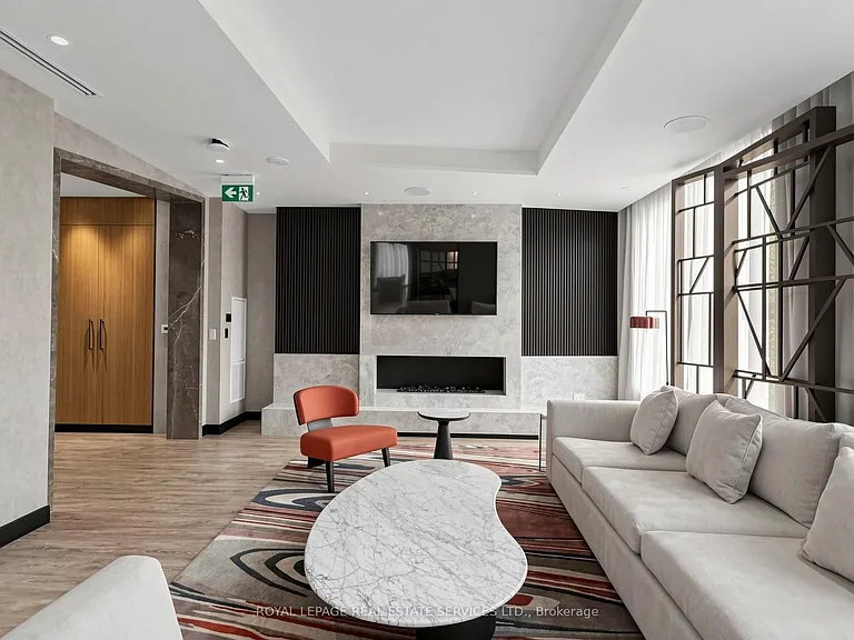 25 Cordova Ave #1210 — Photo 45
