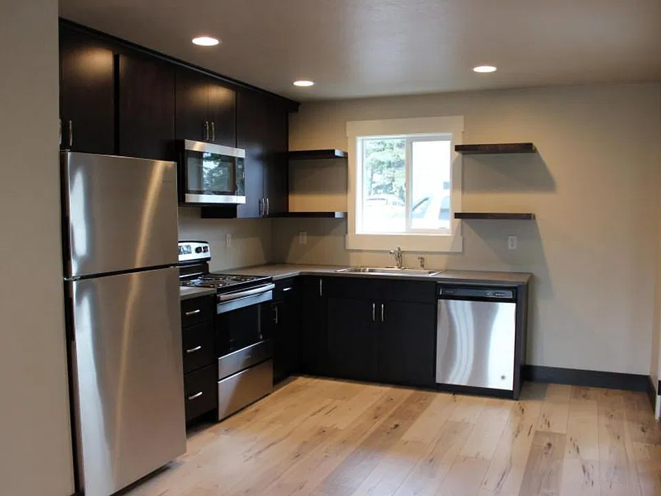202 Jewel Basin Ct
