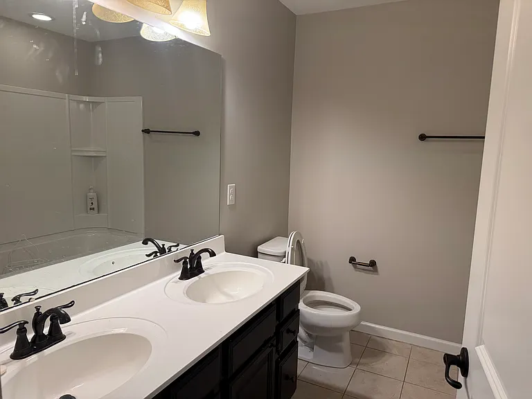 625 Stonebridge Ln — Photo 10