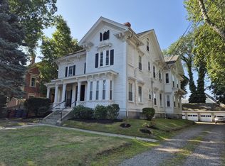 126 W Wyoming Ave APT 2, Melrose, MA 02176