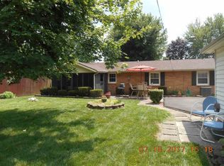 822 Valley Dr, Anderson, IN 46011