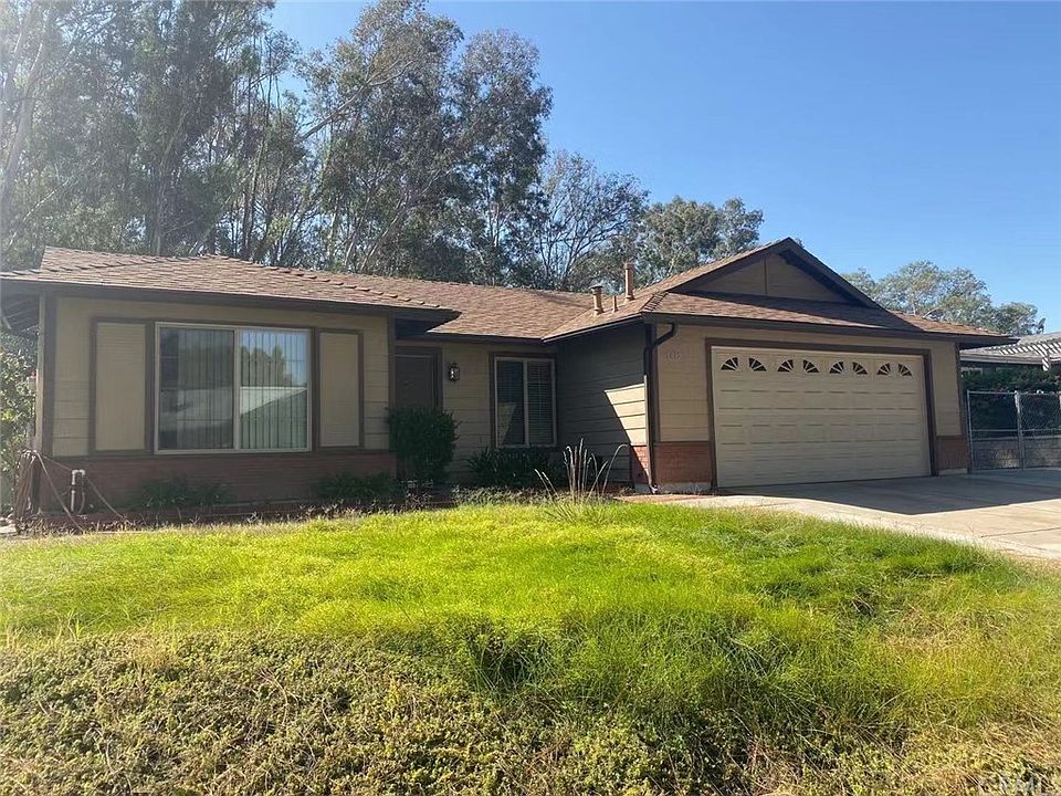 1st image of 3475 Bayberry Dr