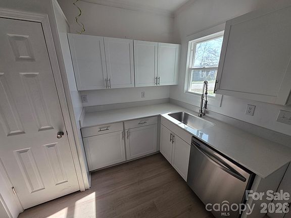 4th image of 572 2nd St