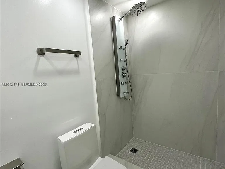 17620 Atlantic Blvd #310 — Photo 18