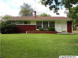 2924 Hillsboro Rd SW, Huntsville, AL 35805