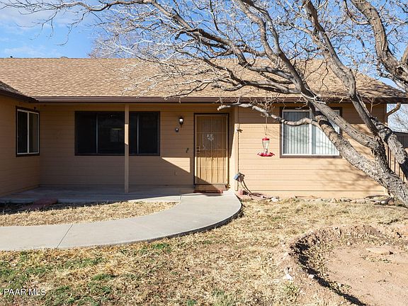 3rd image of 8725 E Spurr Ln