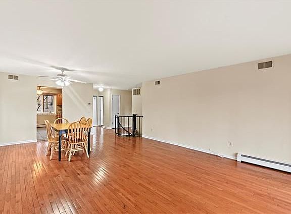 5th image of 1305 Eagle Bay Dr #1305