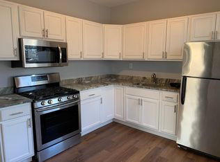 204 Pavilion Ave FLOOR 3, Providence, RI 02905