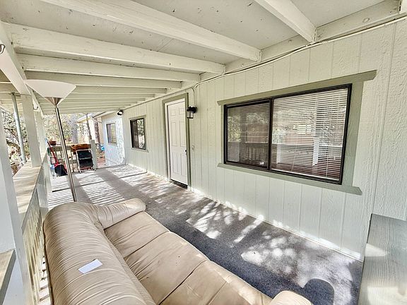 2nd image of 250 Rockridge Rd