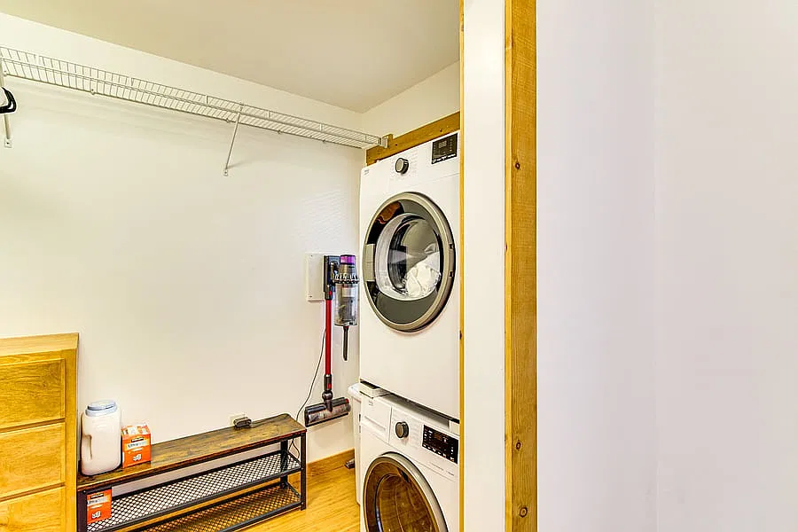 2 bed, $2,800 — Photo 3