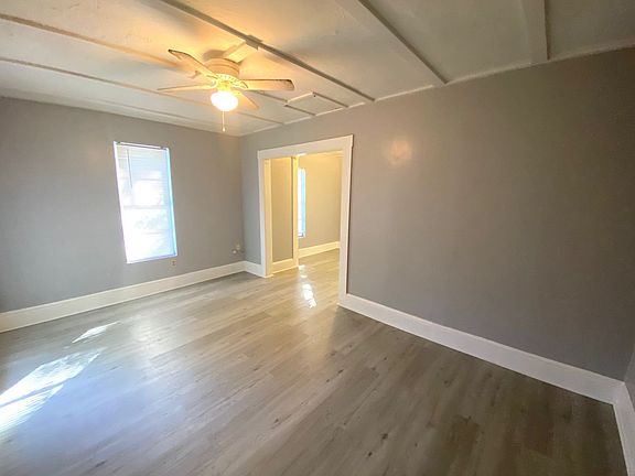 2nd image of 1014 13th Ave W APT 5