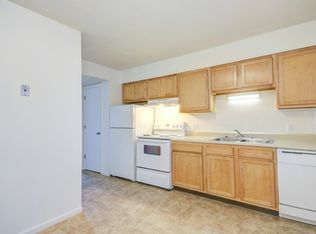 Lincolnshire West, Champaign, IL 61821