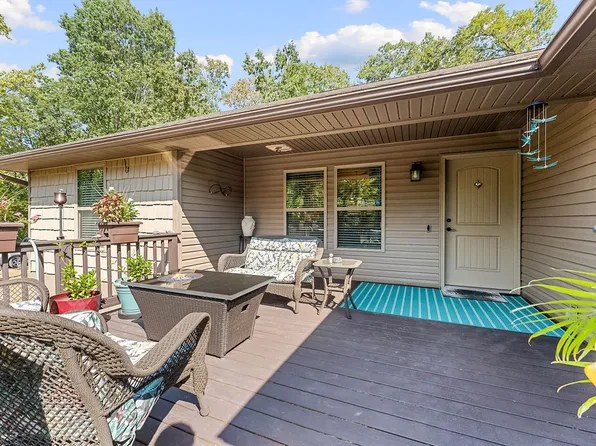 4 Bempton Ln, Bella Vista, AR 72715