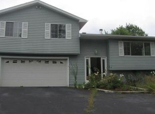 123 Darlington Rd, Zelienople, PA 16063