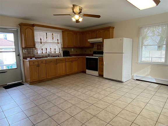 5th image of 34 Maplewood Dr