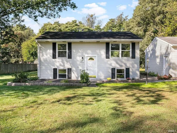 55411 Beech Rd, Osceola, IN 46561