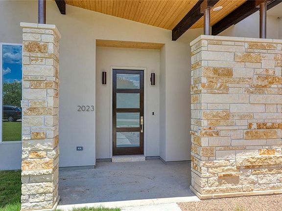 4th image of 2023 American Dr