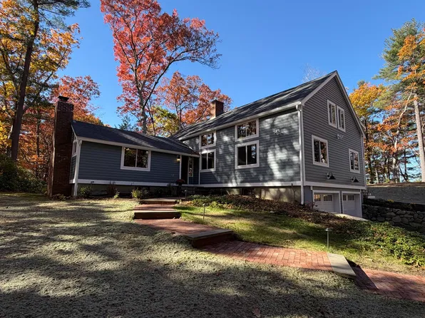 18 Hearthstone Dr, Medfield, MA 02052