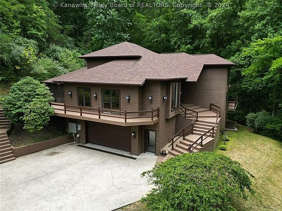 4th image of 9 Edgewood Dr