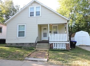 619 SW 4th St, Topeka, KS 66603