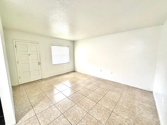 4750 40th Ave N #207 — Photo 5