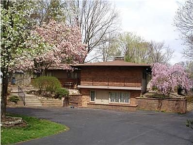 2nd image of 700 Marburn Dr