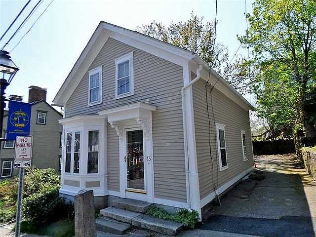 1st image of 33 King St