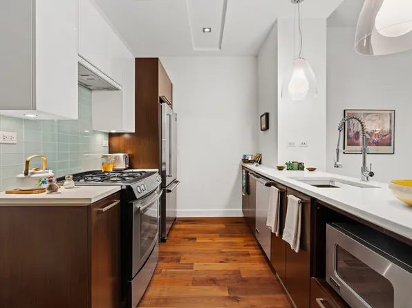 2-17 51st Avenue image 6 of 16