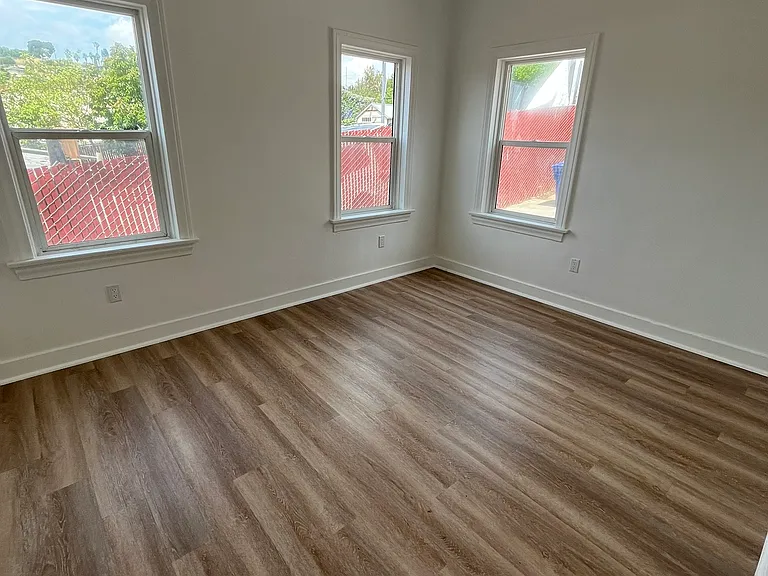 1044 N Townsend Ave #1046 — Photo 9