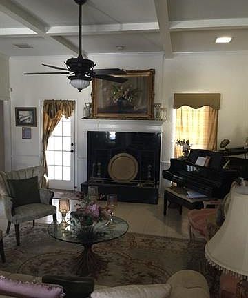 2nd image of 1002 Briar Hill Cir