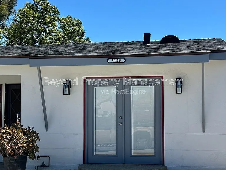 3153 Mandan Way — Photo 2