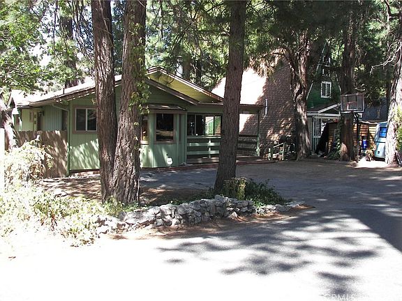 5th image of 22920 Fir Ln